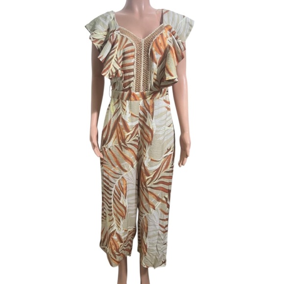 NWT L'ATISTE by AMY Palms Print Wide Leg Cropped Jumpsuit - Picture 3 of 16